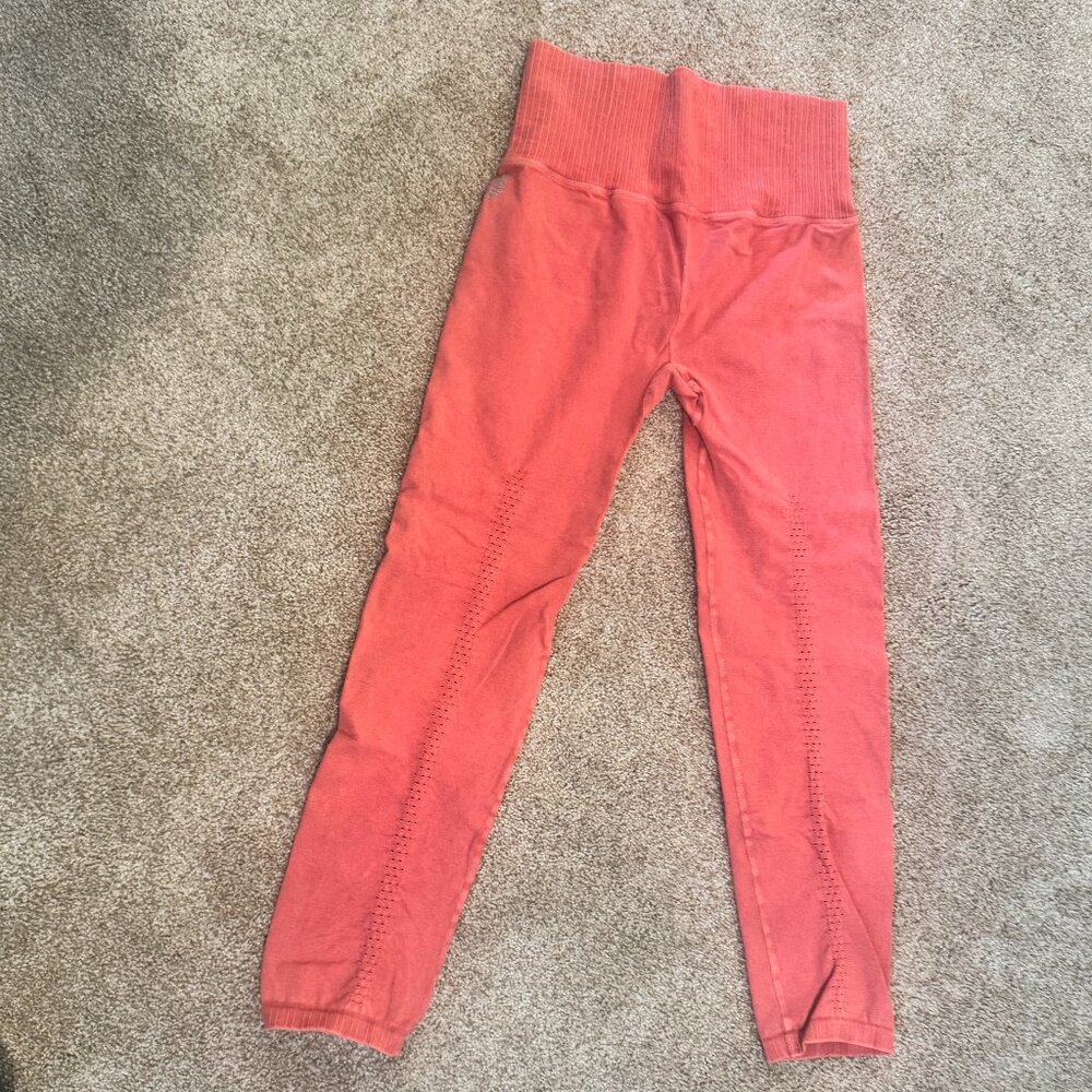 Free People Movement Never Better Capri Leggings, size Medium, Coral
